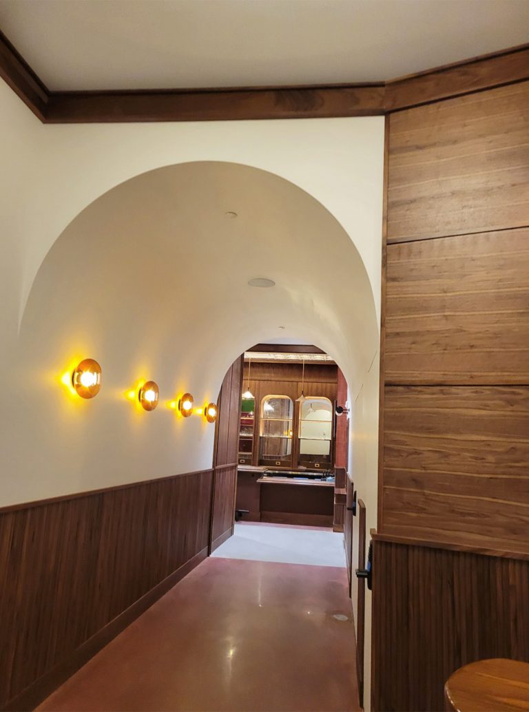 Lucky Duck Tavern