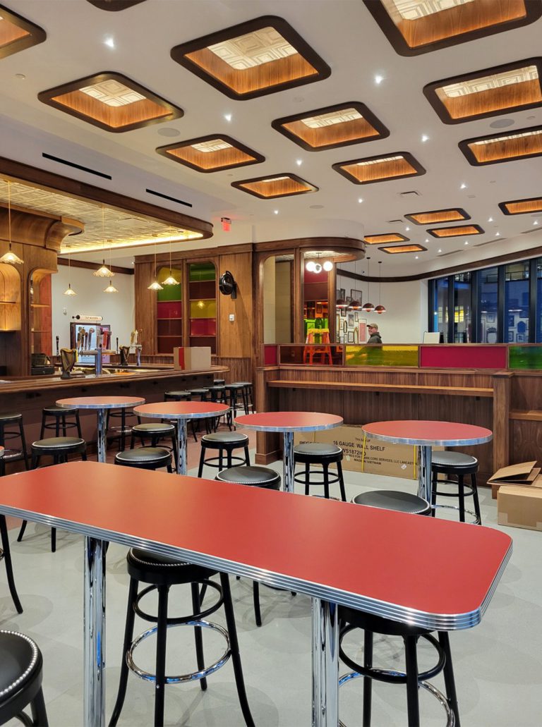Lucky Duck Tavern