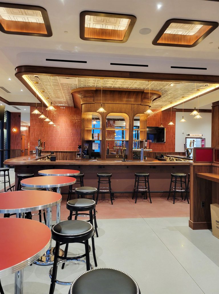 Lucky Duck Tavern